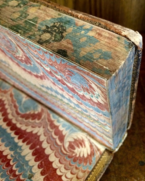 File:Marblededgesandpaper.jpg