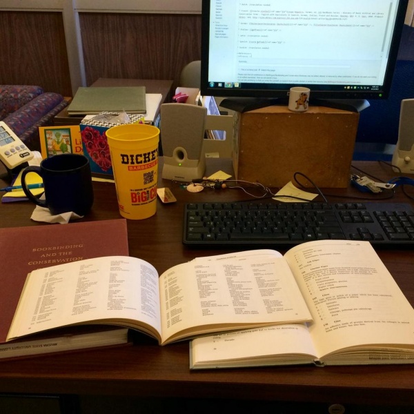 File:Bookbindingdictionary.jpg